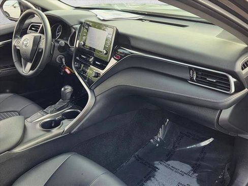 Used 2024 Toyota Camry SE image 21