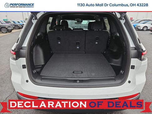 New 2026 Jeep Grand Cherokee Altitude AWD/4WD image 11
