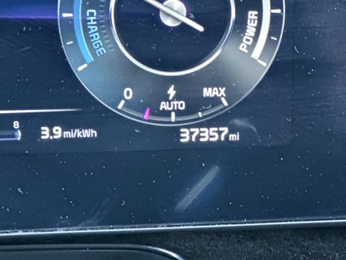 Used 2023 Kia Niro Wave FWD image 28
