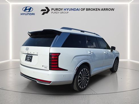 Certified 2026 Hyundai Palisade Calligraphy AWD/4WD image 5
