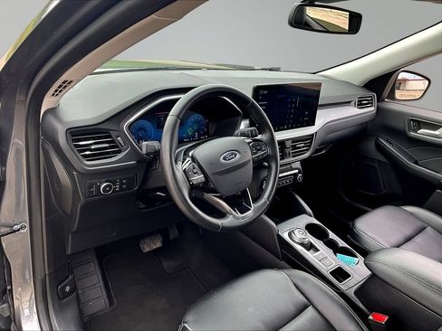 Used 2023 Ford Escape Platinum AWD/4WD image 19