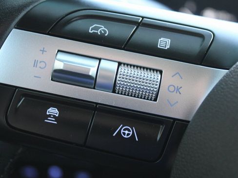 Used 2025 Hyundai Santa Cruz XRT image 33