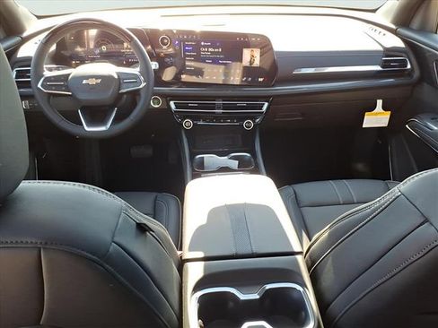 New 2026 Chevrolet Traverse High Country w/ LPO, Floor Liner Package image 12