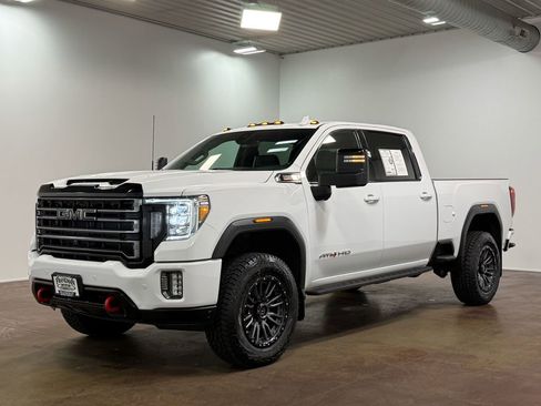 Used 2022 GMC Sierra 3500 AT4 w/ AT4 Preferred Package image 7