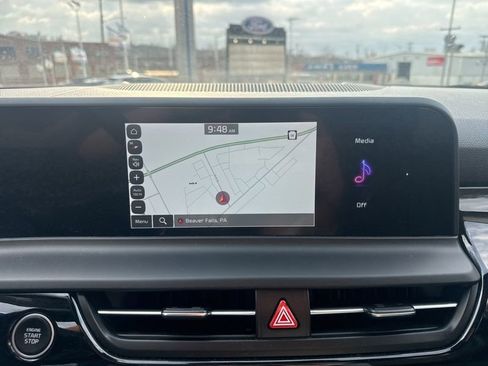 Certified 2025 Kia Seltos X-Line AWD/4WD image 16