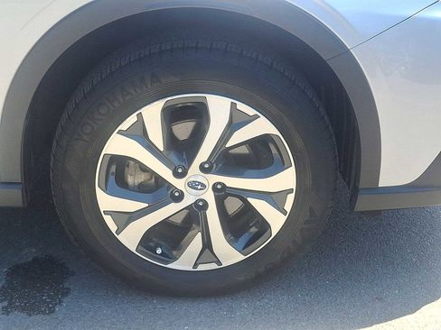 Used 2022 Subaru Outback Limited XT AWD/4WD image 25