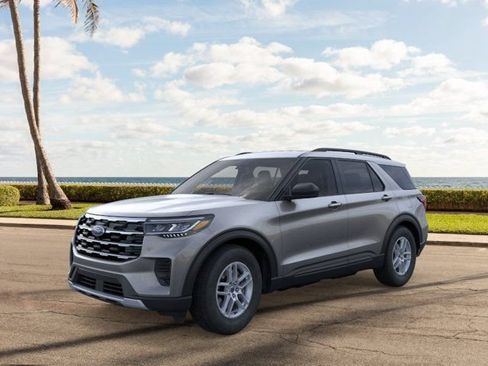 New 2026 Ford Explorer Active RWD image 2