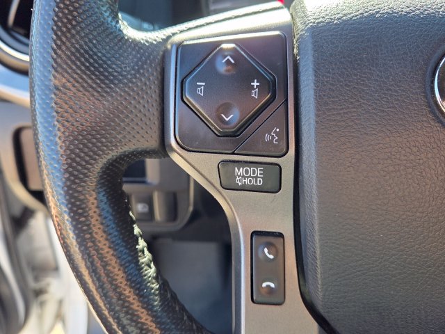 Used 2018 Toyota Tacoma TRD Sport w/ Technology Package RWD image 25