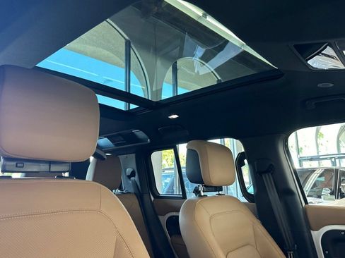 New 2026 Land Rover Defender 110 X-Dynamic SE AWD/4WD image 22