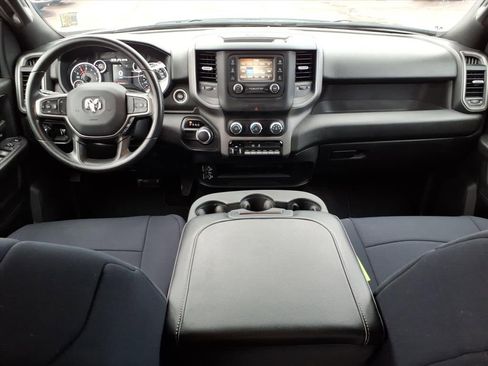 Used 2024 RAM 2500 Tradesman w/ Chrome Appearance Group image 8