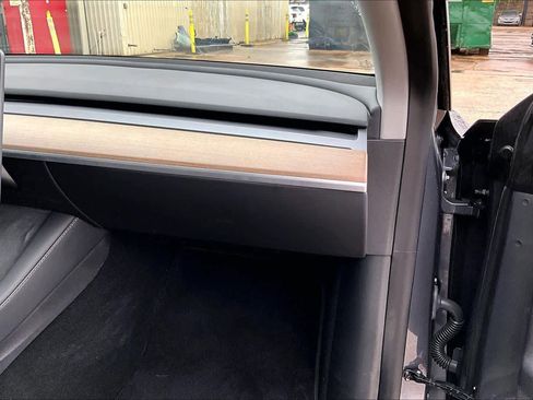 Used 2023 Tesla Model Y image 16