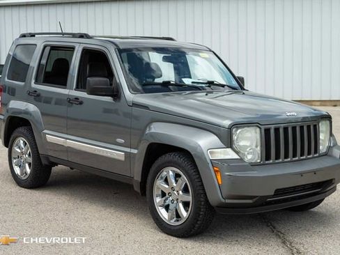 Used 2012 Jeep Liberty Sport AWD/4WD image 3