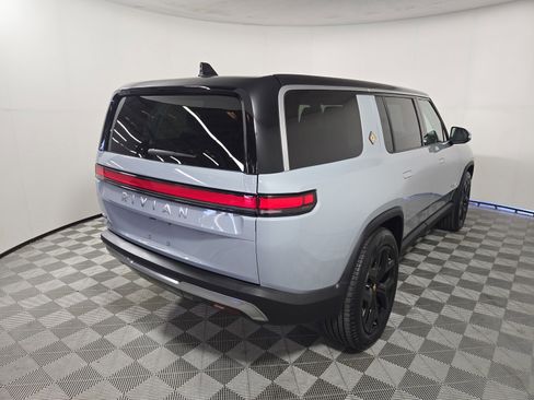 Used 2024 Rivian R1S Adventure AWD/4WD image 5
