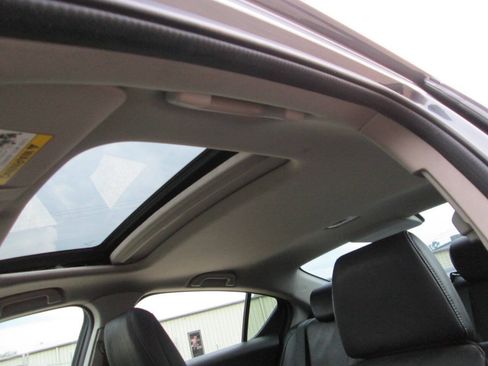 Used 2014 Acura ILX w/ Premium Package FWD image 39