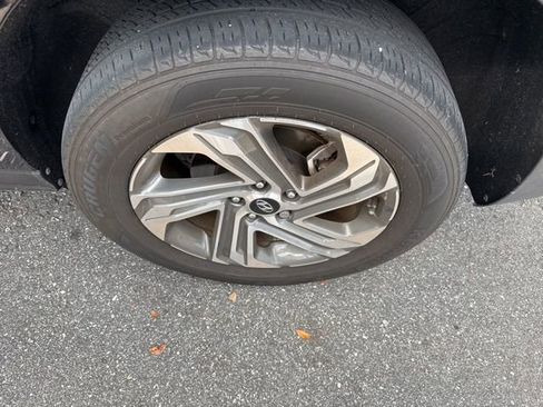 Used 2023 Hyundai Santa Fe SEL image 6