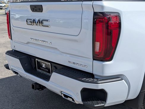 New 2026 GMC Sierra 1500 Denali Ultimate image 9