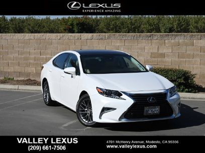 Used 2018 Lexus ES 350 w/ Navigation System Package