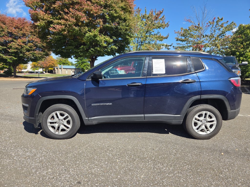 Used 2018 Jeep Compass Sport w/ Cold Weather Group AWD/4WD image 4