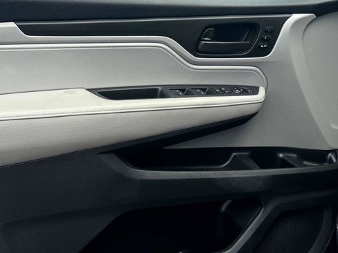 Certified 2018 Honda Odyssey EX-L image 19