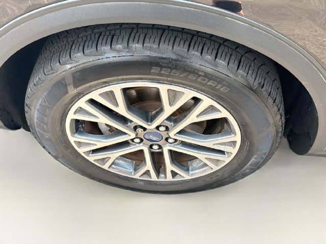 Certified 2020 Ford Escape SEL AWD/4WD image 38