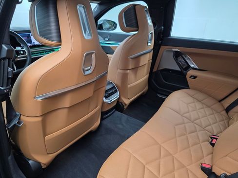 Certified 2024 BMW 740i RWD image 15