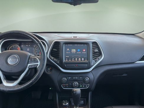 Used 2016 Jeep Cherokee Trailhawk w/ Comfort/Convenience Group AWD/4WD image 7