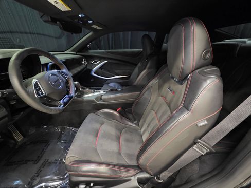 Used 2021 Chevrolet Camaro ZL1 RWD image 20