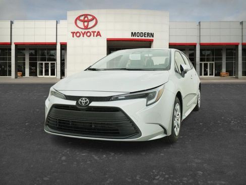 New 2026 Toyota Corolla LE FWD image 2