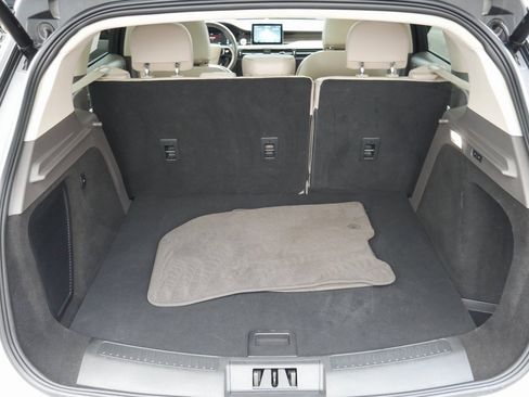 Used 2022 Lincoln Corsair Reserve w/ Equipment Group 201A image 28