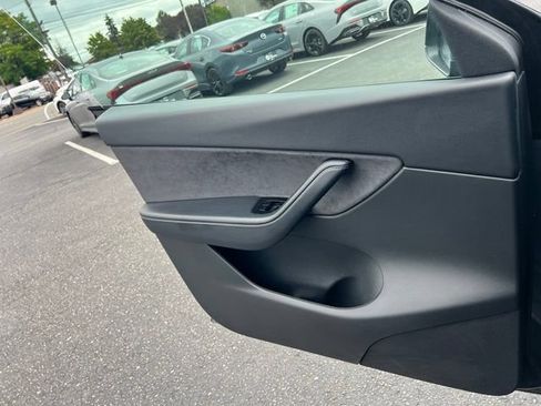 Used 2020 Tesla Model Y Long Range AWD/4WD image 15