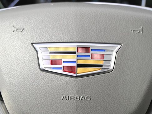 New 2025 Cadillac XT5 Premium Luxury w/ LPO, Floor Liner Package AWD/4WD image 37