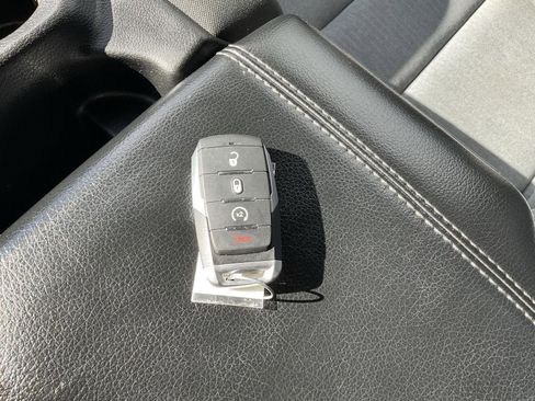 Used 2019 RAM 1500 Big Horn image 19