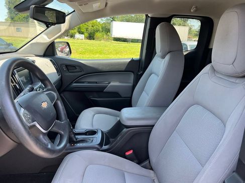 Used 2017 Chevrolet Colorado W/T w/ WT Convenience Package RWD image 8