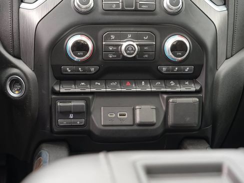 Used 2021 GMC Sierra 1500 Denali w/ Denali Premium Package AWD/4WD image 27