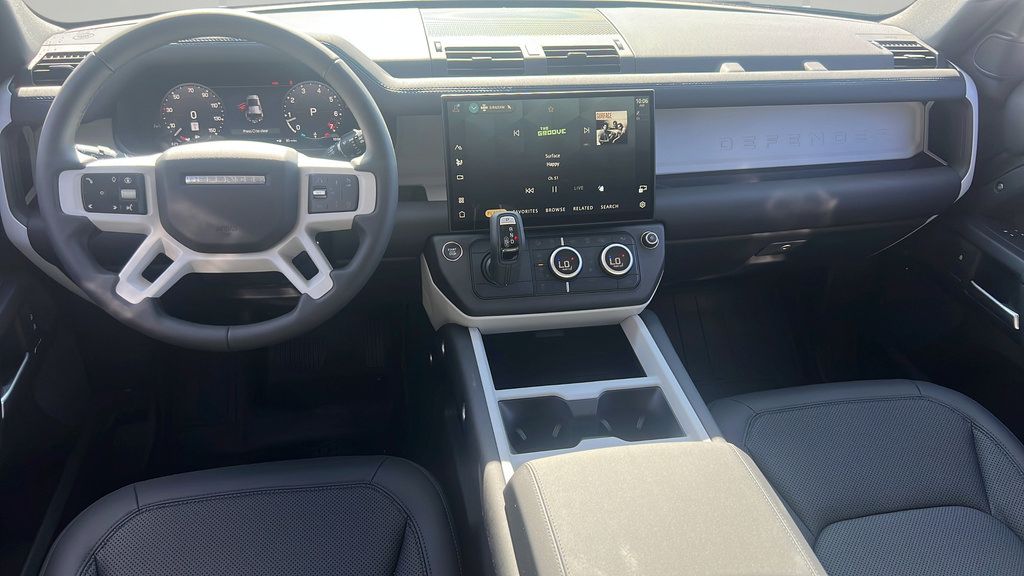 New 2026 Land Rover Defender 110 S AWD/4WD image 15