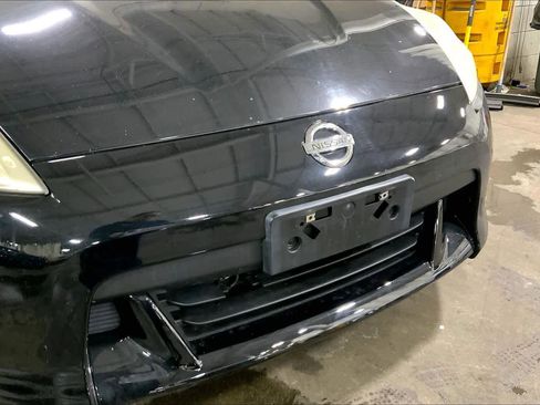 Used 2009 Nissan 370Z Touring image 24