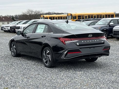 New 2026 Hyundai Elantra Limited image 15