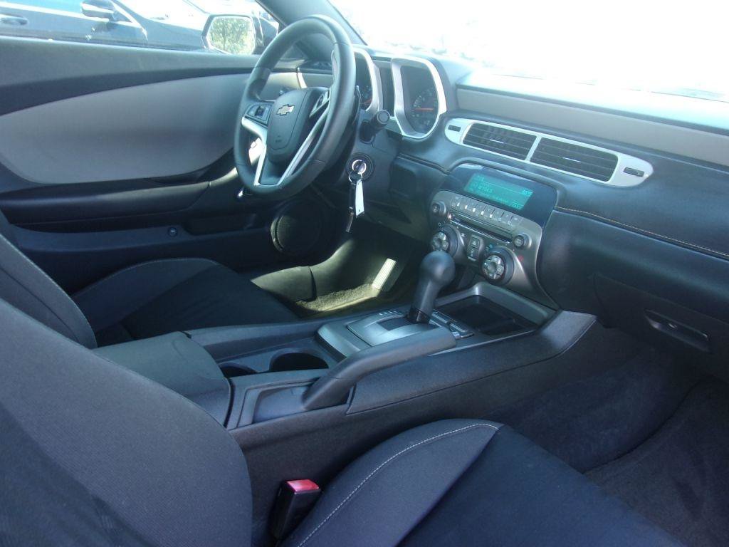 Used 2015 Chevrolet Camaro LS RWD image 14