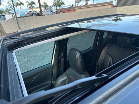 Used 2018 Jeep Renegade Trailhawk image 18