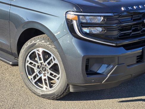New 2025 Ford Expedition Max Active image 6