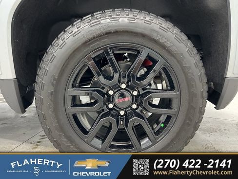 Used 2025 GMC Sierra 1500 Elevation w/ Elevation Premium Package AWD/4WD image 21