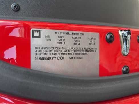 Used 2007 Pontiac Solstice Convertible RWD image 28
