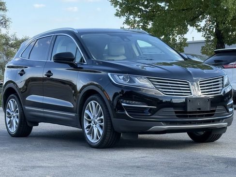 Used 2018 Lincoln MKC Reserve w/ Lincoln MKC Climate Package image 8