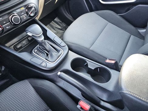 Used 2023 Kia Soul LX w/ Option Group 015 FWD image 31