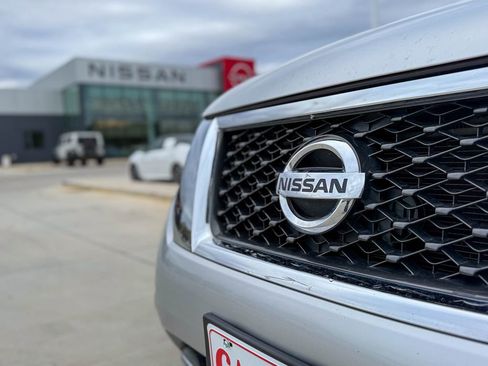 Used 2014 Nissan Pathfinder S image 5