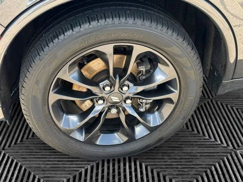 Used 2024 Dodge Durango GT AWD/4WD image 9