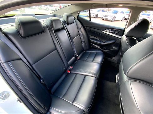 Used 2023 Nissan Maxima SL image 19