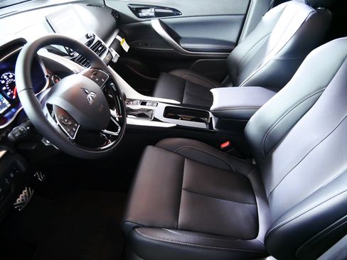 New 2026 Mitsubishi Eclipse Cross SEL AWD/4WD image 4