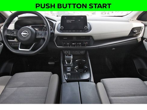 Used 2023 Nissan Rogue SV image 9