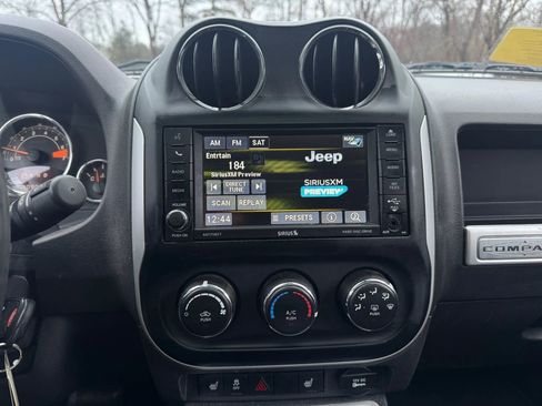 Used 2016 Jeep Compass High Altitude image 21